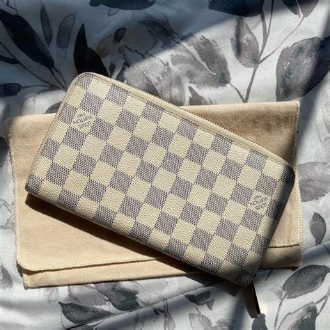 louis vuitton white checkered wallet